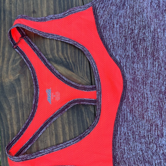 Avis Workout Tank Racerback - Picture 2 of 4